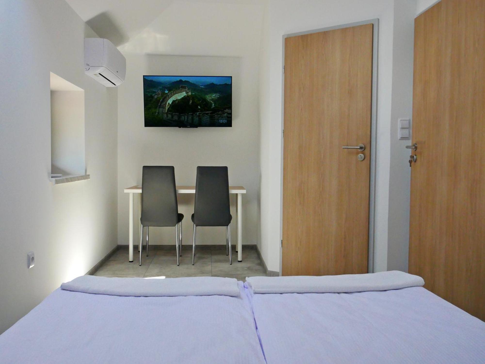 Alda Appartement Pyrzowice Buitenkant foto